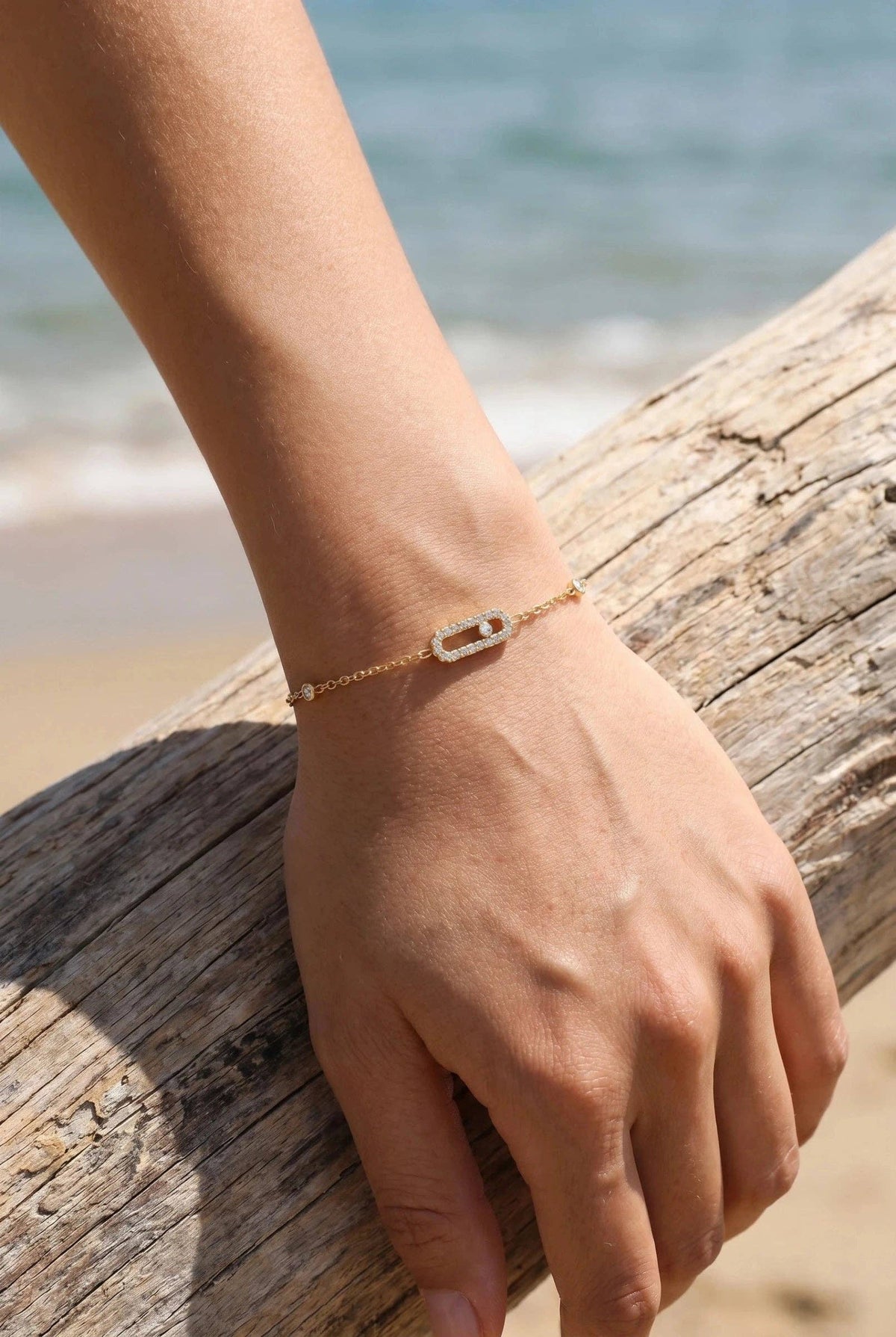 Stainless steel bracelets: SILVER
