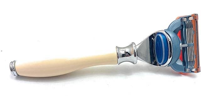 GENTS Fine Grooming Product Fusion Compatible Razor: Horn